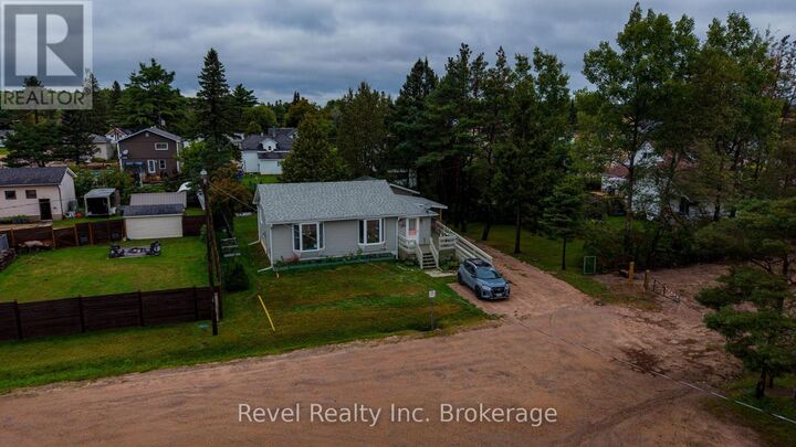 Property Photo:  2 Lincoln Avenue  ON P0A 1X0 