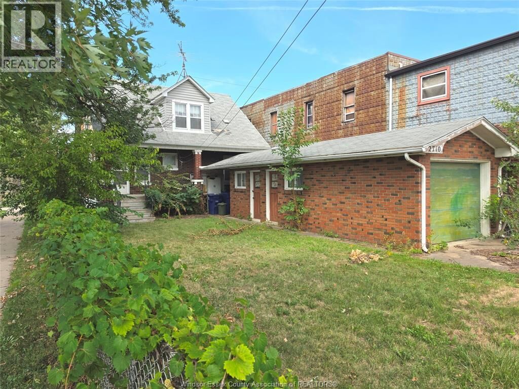 Property Photo:  2710 Seminole  ON N8Y 1X8 