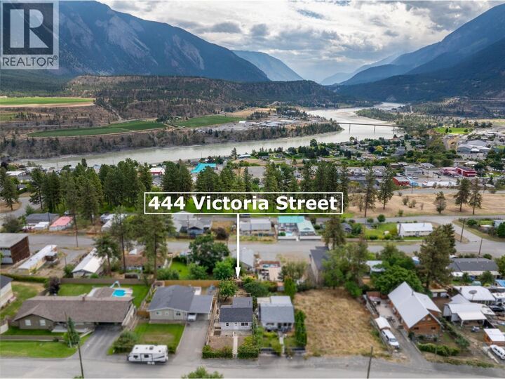 Property Photo:  444 Victoria Street  BC V0K 1V0 