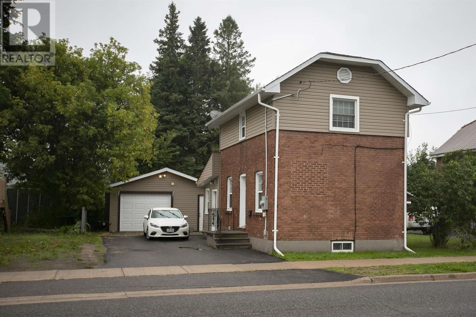 Photo de la propriété:  3 Henrietta Ave  ON P6C 1Z2 