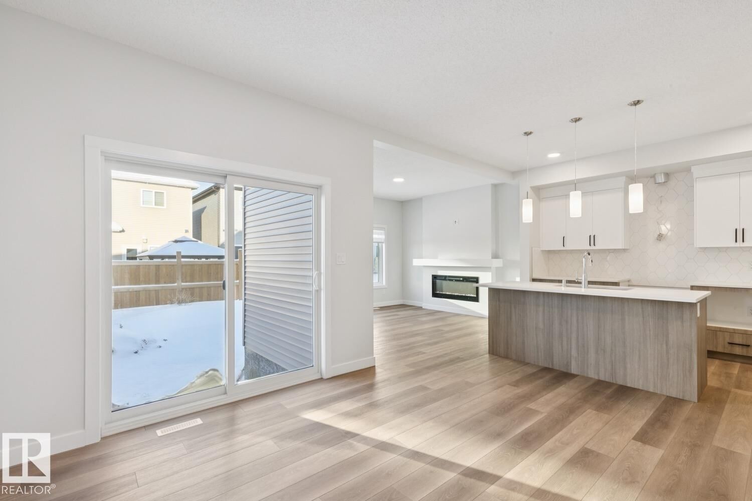 Property Photo:  690 Bank Drive  AB T9E 1W1 