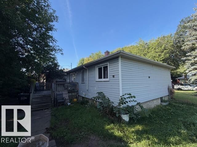 Property Photo:  12245 81 Street NW  AB T5B 2T2 