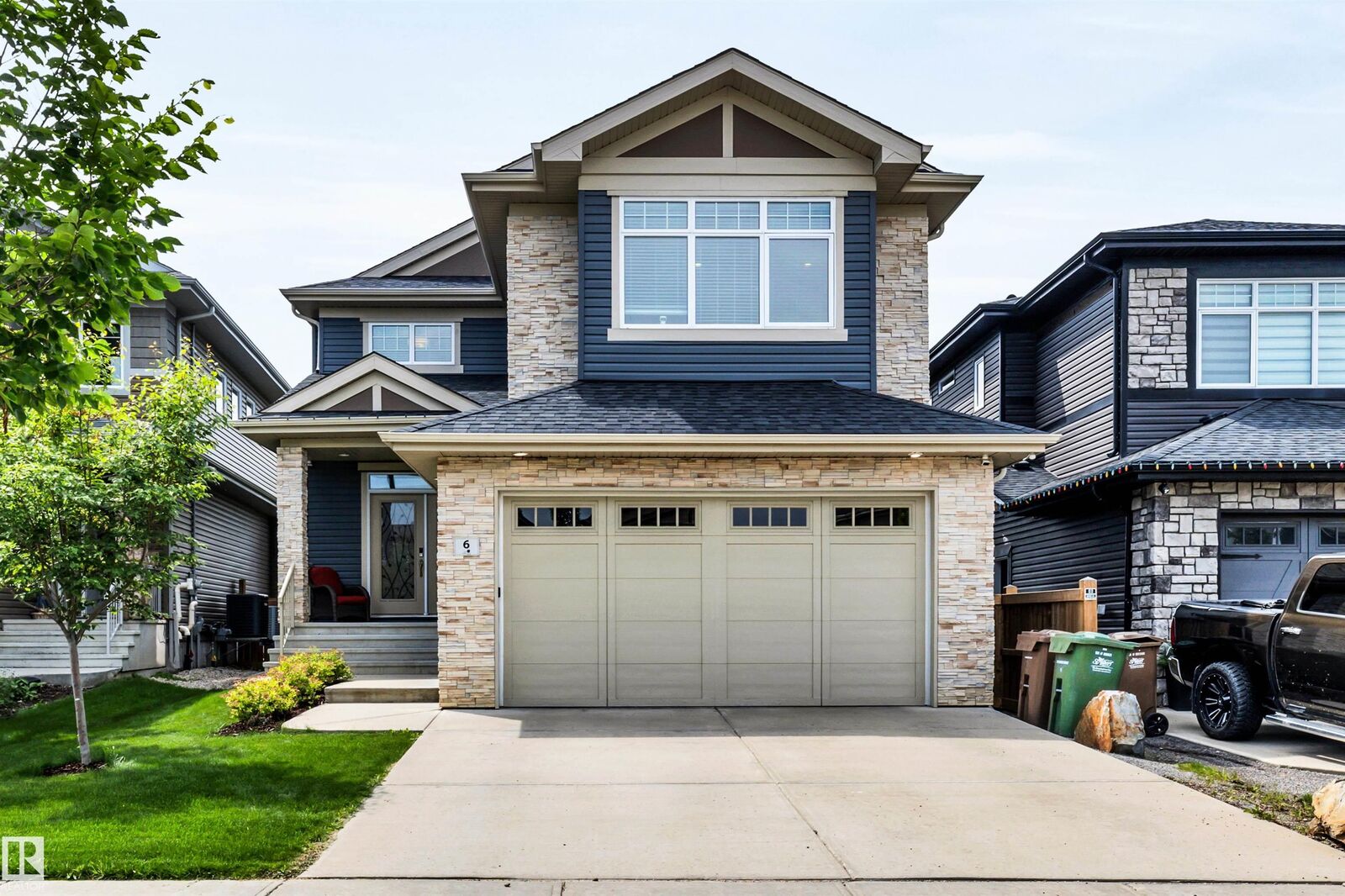 Property Photo:  6 Elise Place  AB T8N 7P5 