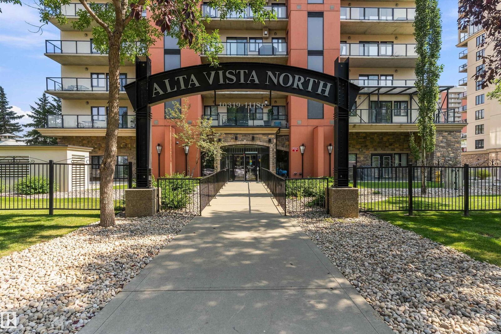 Property Photo:  10319 111 Street NW 806  AB T5K 0A2 