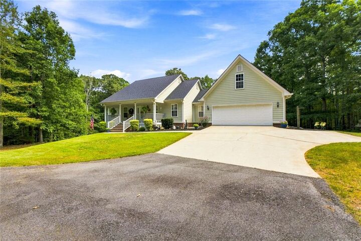 Property Photo:  540 Davis Road  GA 30248 