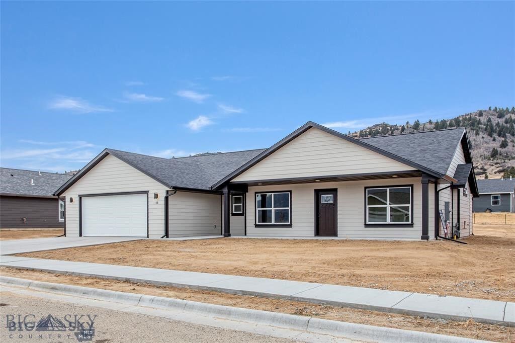 Property Photo: 421 Avon Circle MT 59701