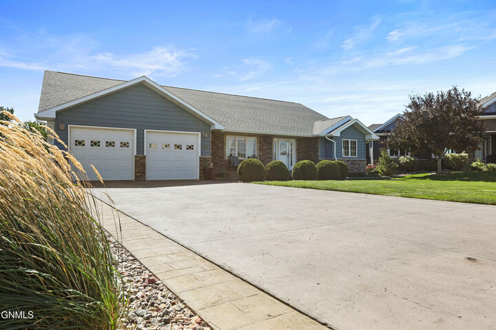 Property Photo: 1525 Creekside Drive W ND 58801
