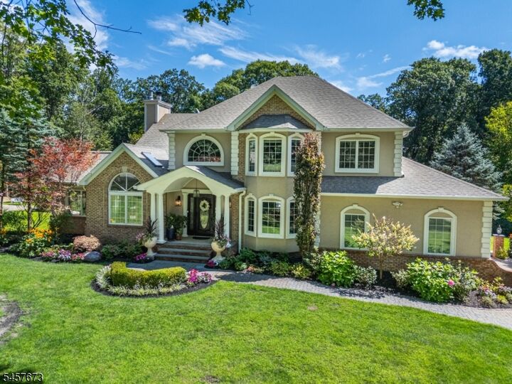 Property Photo:  3 Red Oak Ln  NJ 07866 