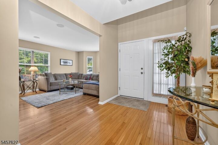 Property Photo:  2 Shackamaxon Ter  NJ 08801 