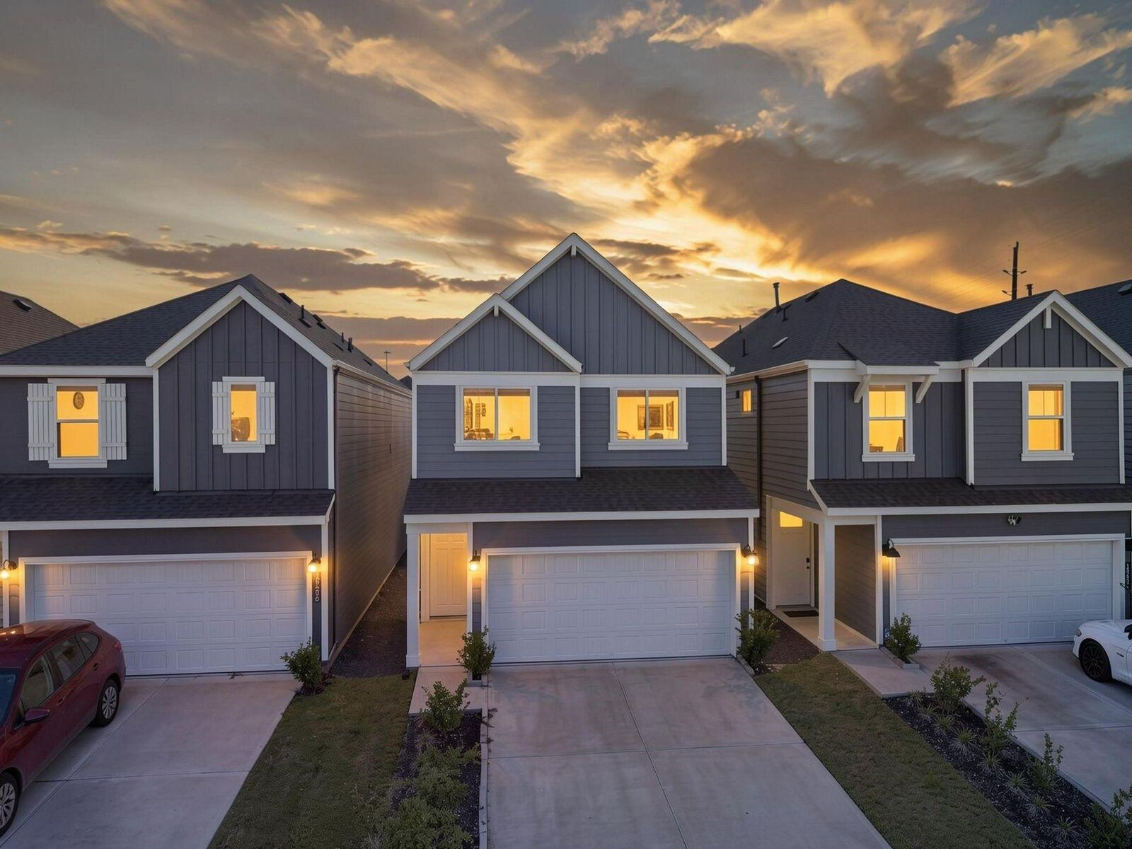 Property Photo:  10406 Hadley Park Trail  TX 77051 