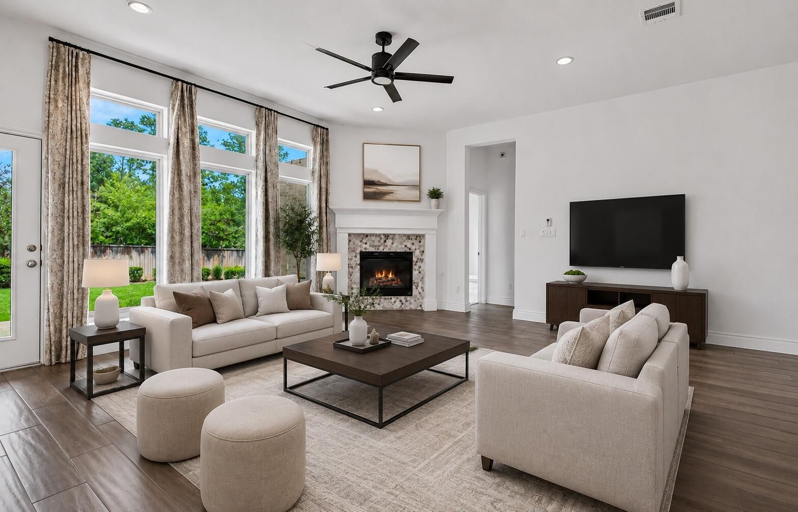 Property Photo: 126 Canary Island Cir TX 77316