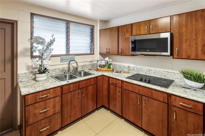 Property Photo:  1329 Kaihee Street B  HI 96822 