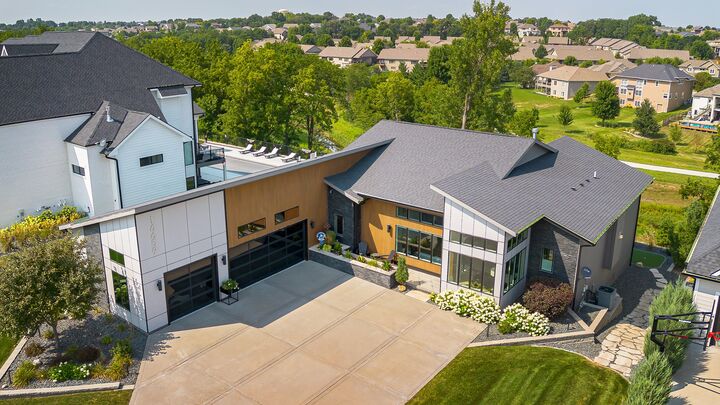 Property Photo:  16659 Winston Drive  IA 50325 