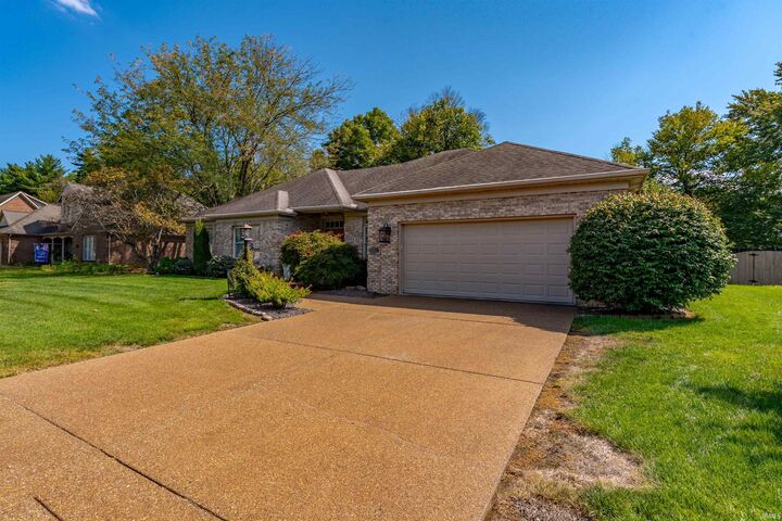 Property Photo:  10633 Hampton Place  IN 47630 