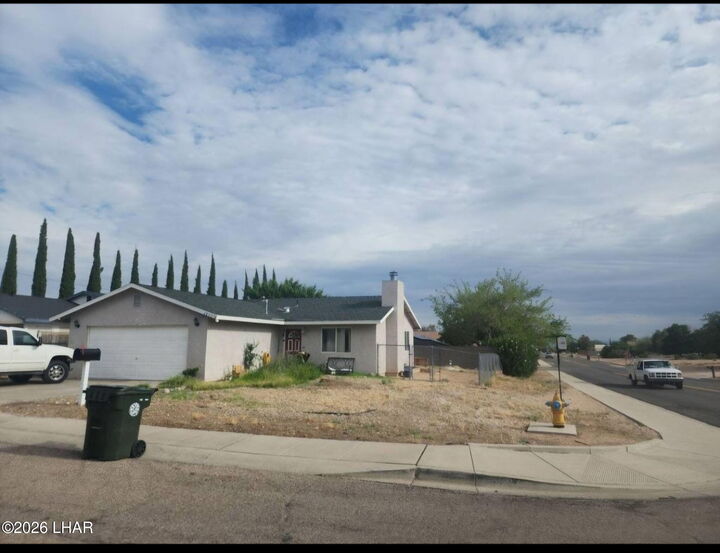 Property Photo:  2847 Chambers Ave  AZ 86401 