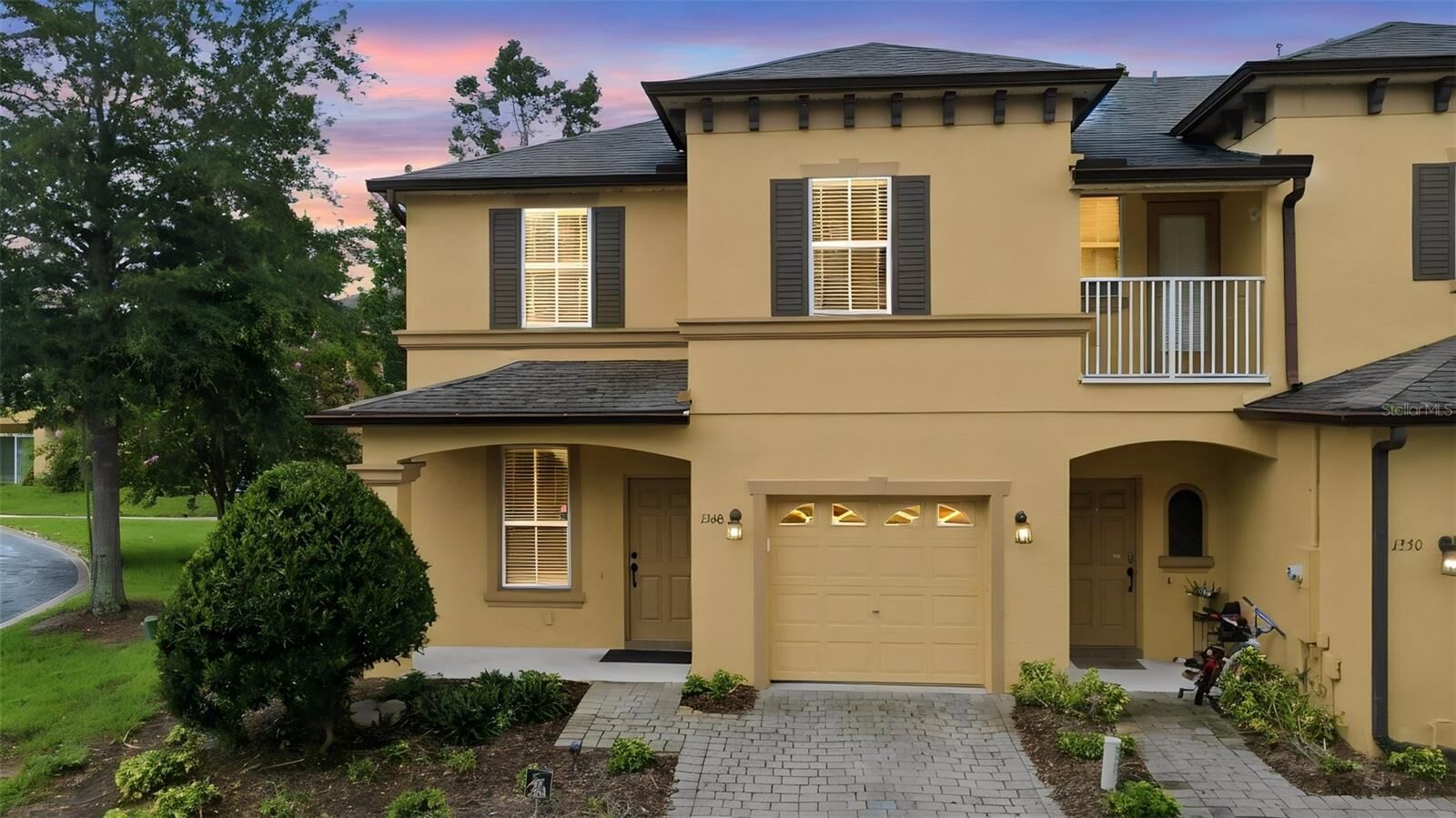 Property Photo: 1360 Long Oak Way FL 32771