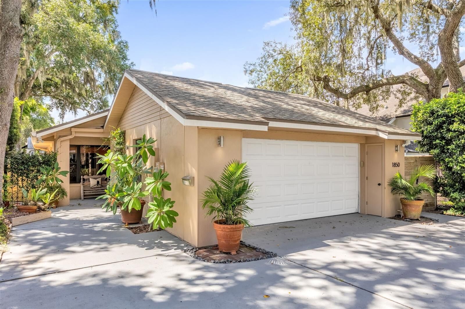 Property Photo:  1850 Bryan Avenue  FL 32789 
