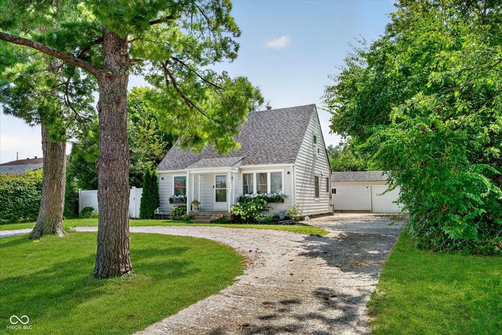 Property Photo: 2121 E 71st Street IN 46220