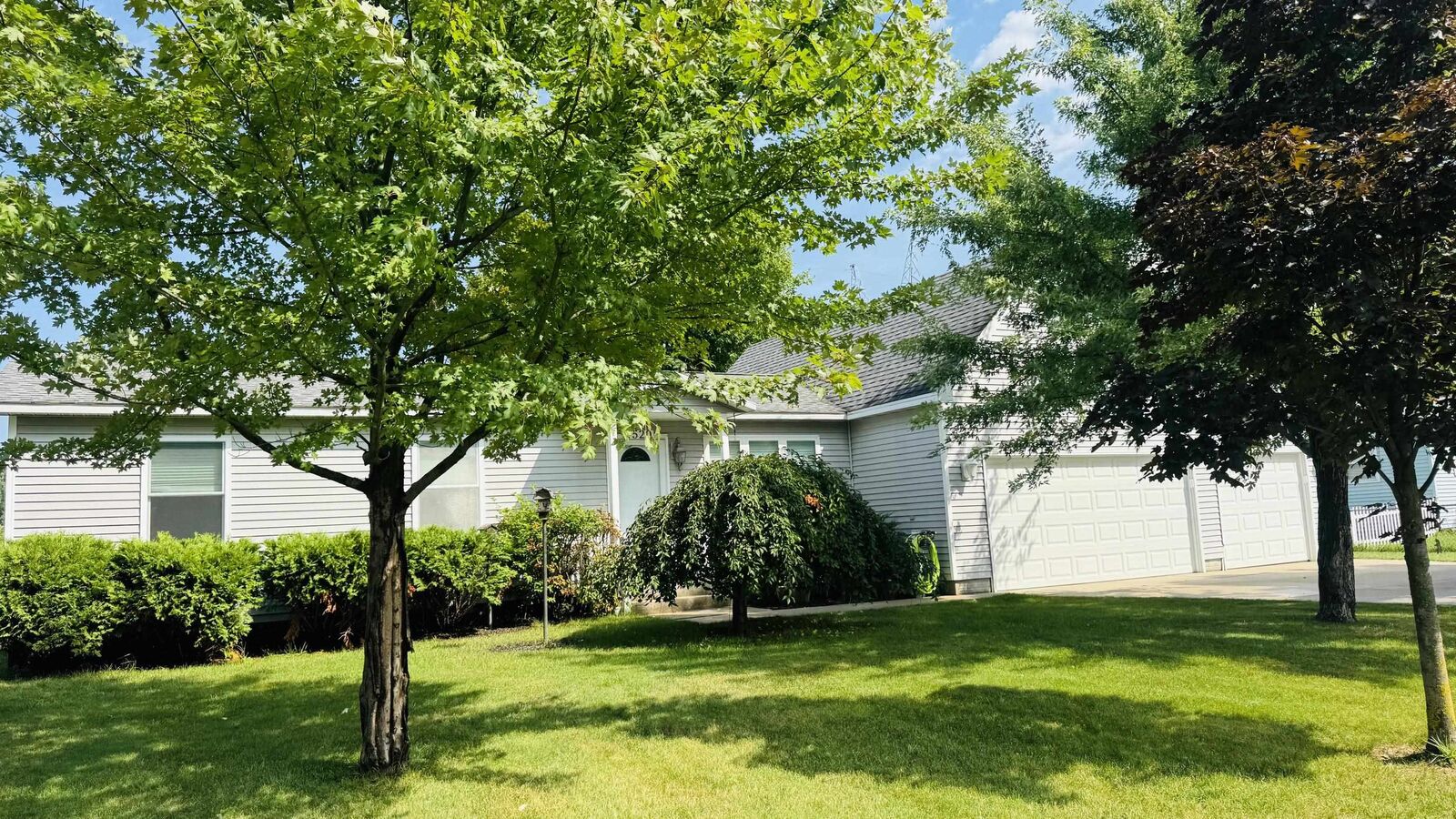 Property Photo:  4520 N Manor Wood Drive Lot 115  MI 49685 