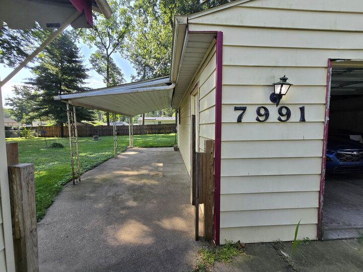 Property Photo:  7991 Ivan Drive  MI 49269 