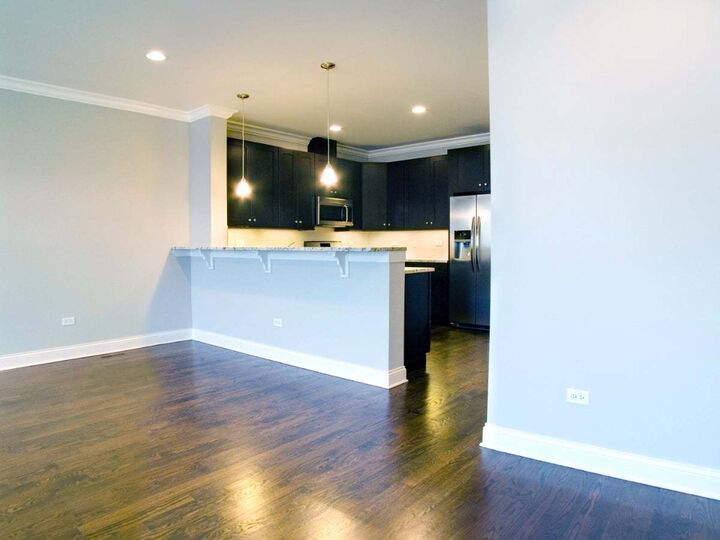 Property Photo:  4113 N Western Avenue 3  IL 60618 
