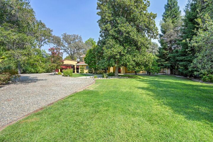 Property Photo: 8307 Oak Knoll Drive CA 95746