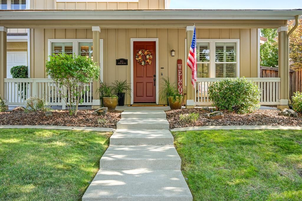 Property Photo: 811 Spotted Pony Lane CA 95765