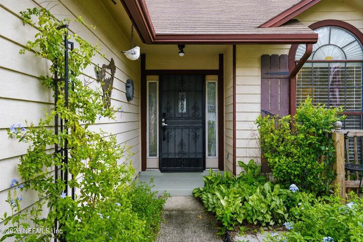 Property Photo:  7395 Petrell Drive  FL 32222 