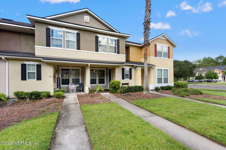 Property Photo: 625 Oakleaf Plantation Parkway 715 FL 32065