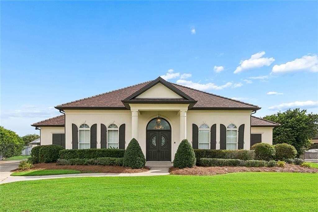Property Photo:  160 Primrose Drive  LA 70037 