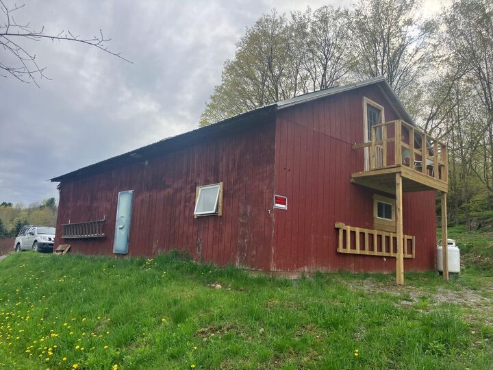 Property Photo:  305 Richard Road  VT 05457 