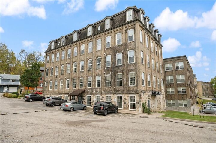 Property Photo:  140 West River Street 302  ON N3L 3E2 