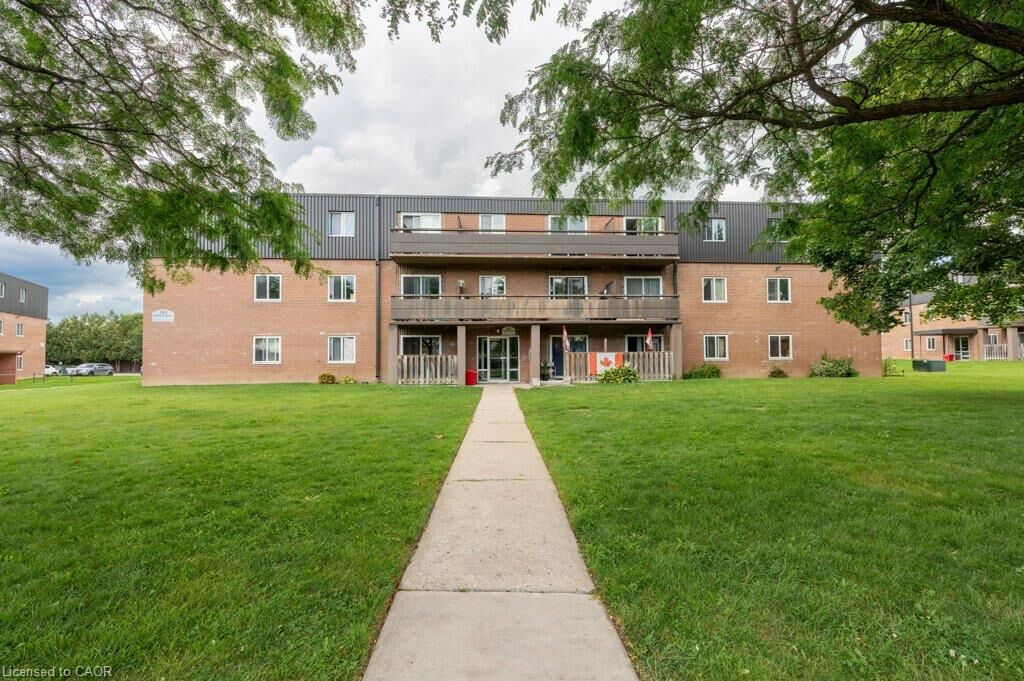 Property Photo:  380 Admiral Drive 208  ON N5V 3C2 