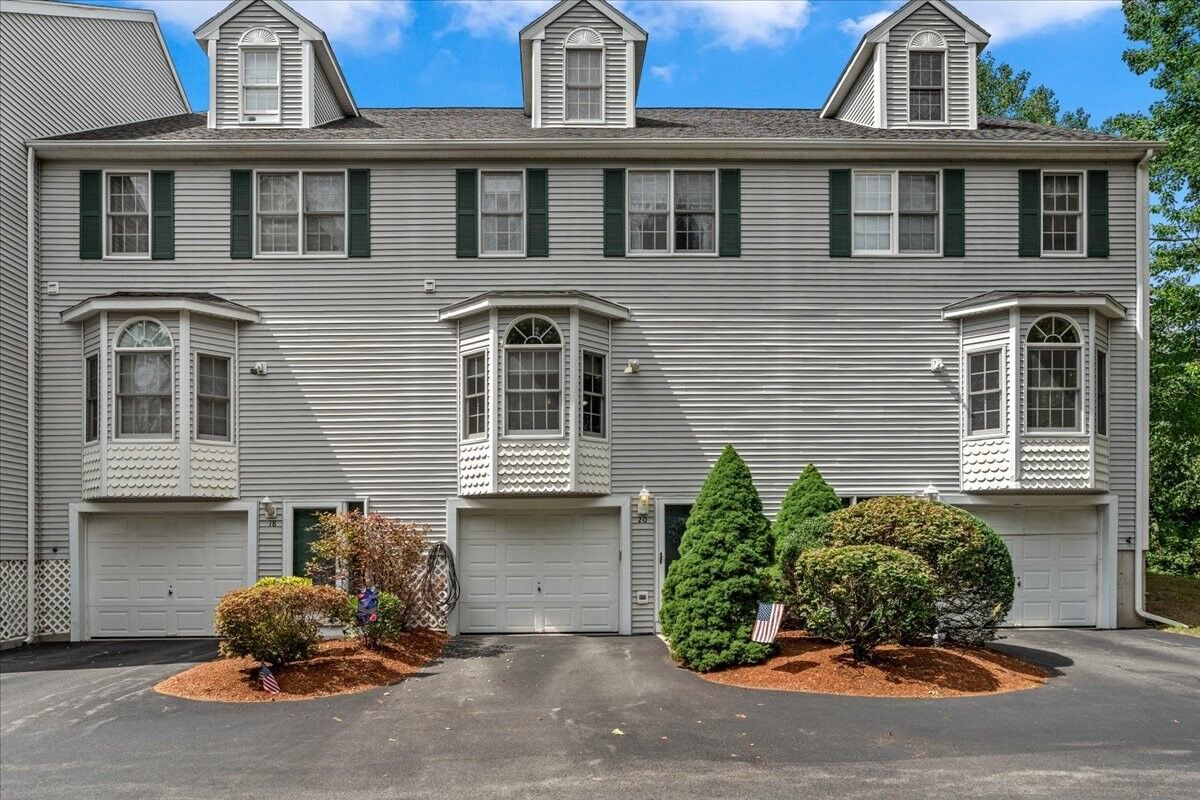Property Photo:  20 Waltham Dr 20  MA 02762 
