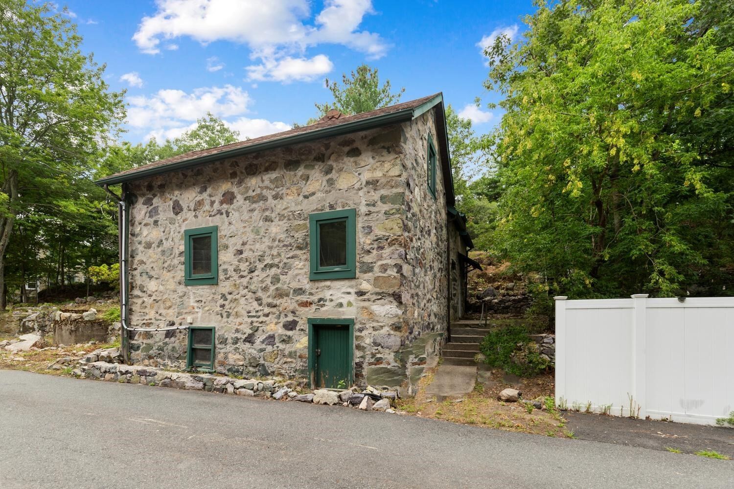 Property Photo:  29 Beachview Terrace  MA 02148 