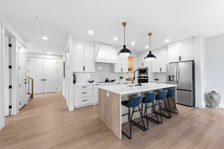Property Photo:  10 Waterford Mews  AB T1X 3B4 
