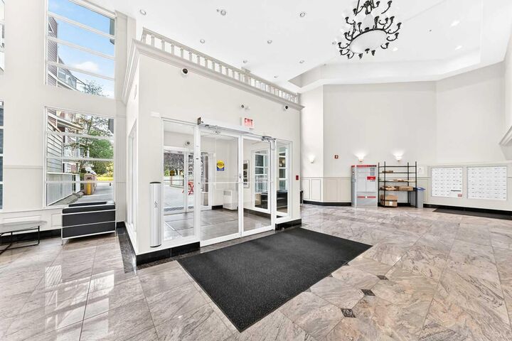 Property Photo:  333 Riverfront Avenue SE 109  AB T2G 5R1 