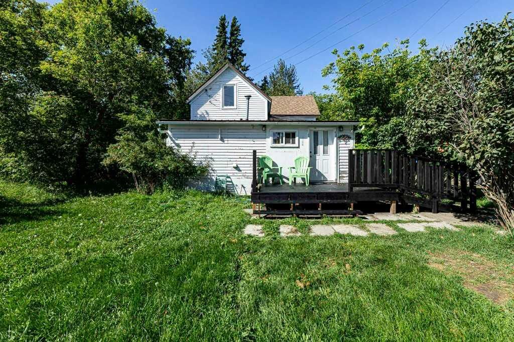 Property Photo:  452063 242 Range  AB T9A 1W9 