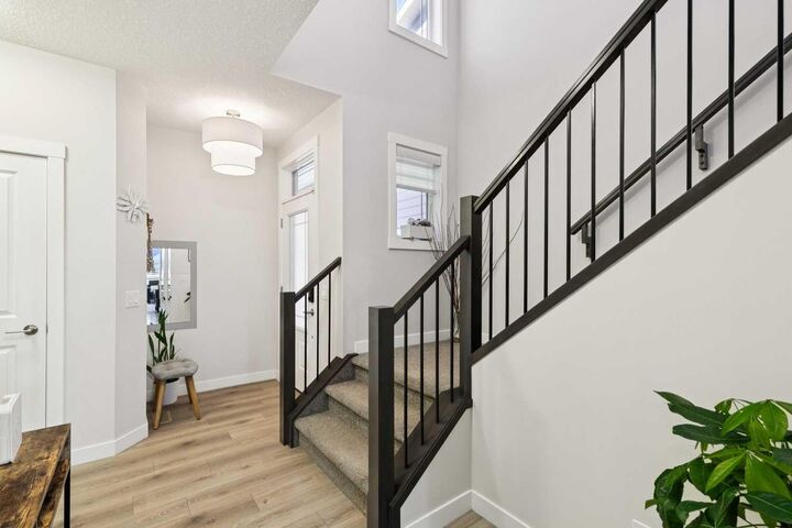 Property Photo:  119 Cranbrook Green SE  AB T3M 2X2 