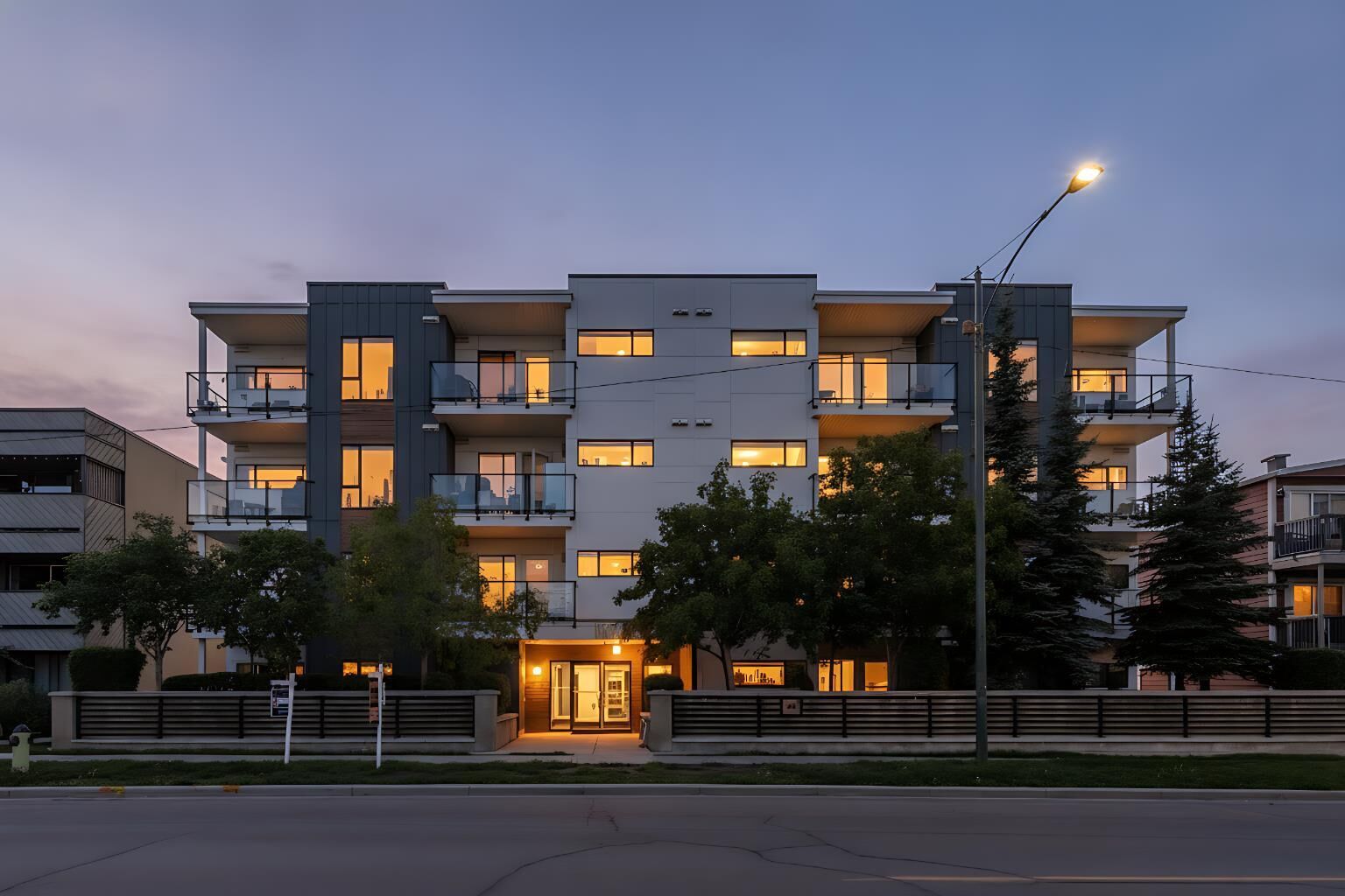 Property Photo:  1521 26 Avenue SW 202  AB T2T 1C4 
