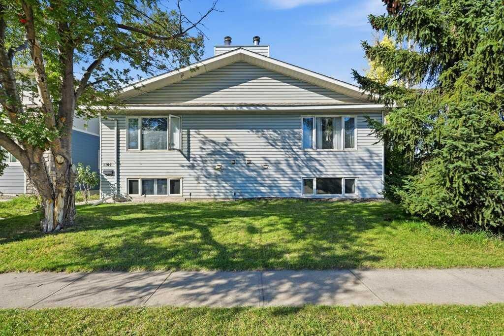 Property Photo:  3702 51 Avenue  AB T4N 4C6 