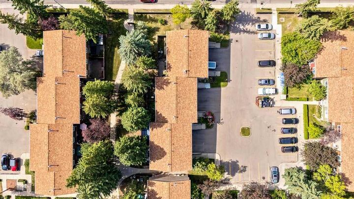 Property Photo:  210 86 Avenue SE 92  AB T2H 1N6 