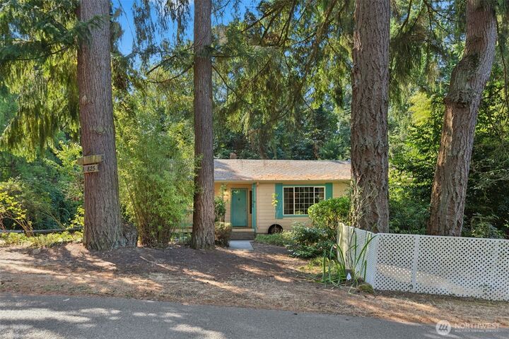 Property Photo:  15825  76th Place NE  WA 98028 