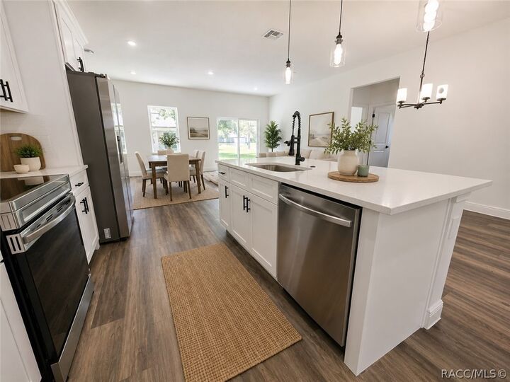 Property Photo: 8125 N Maltese Drive FL 34433