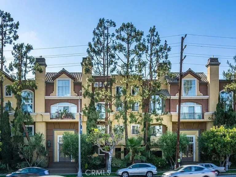 Property Photo:  7033 La Tijera  CA 90045 