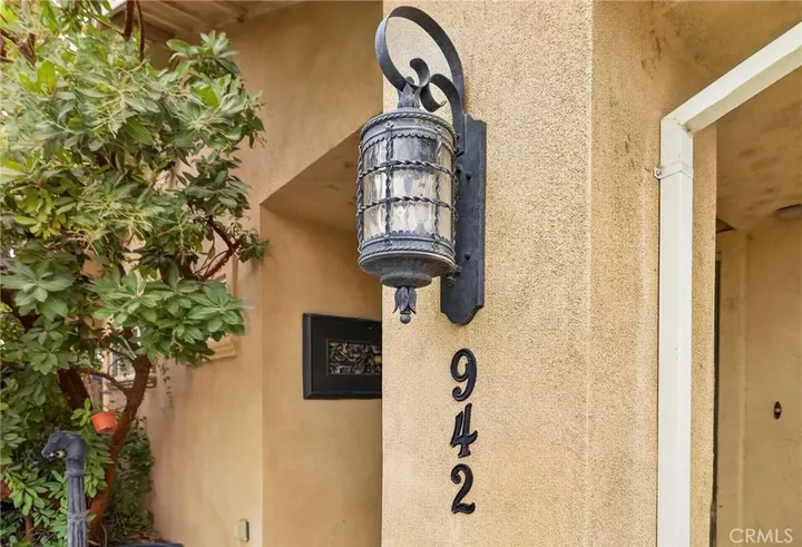 Property Photo:  942 12th  CA 95932 