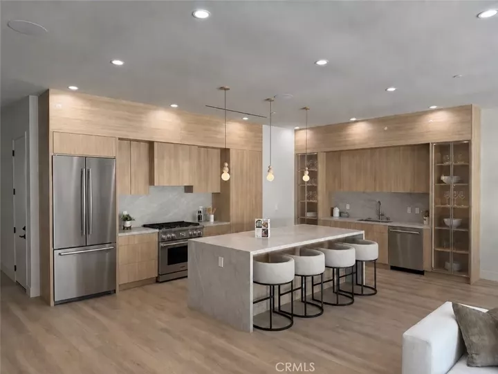 Property Photo: 18023 Tiara CA 91316