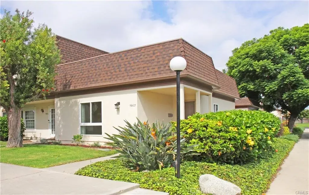 Property Photo:  9862 Coral Cove Circle  CA 92646 