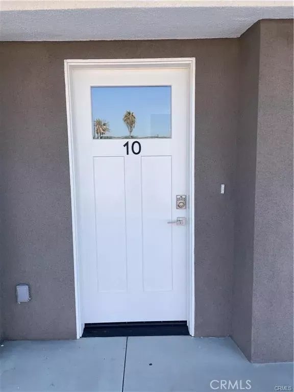 Property Photo:  4251 E Live Oak Avenue 10  CA 91006 
