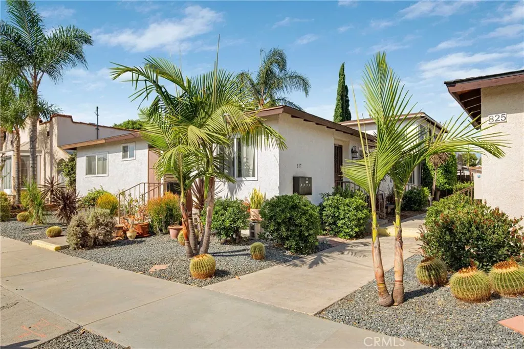 Property Photo:  817 Mira Mar  CA 90804 